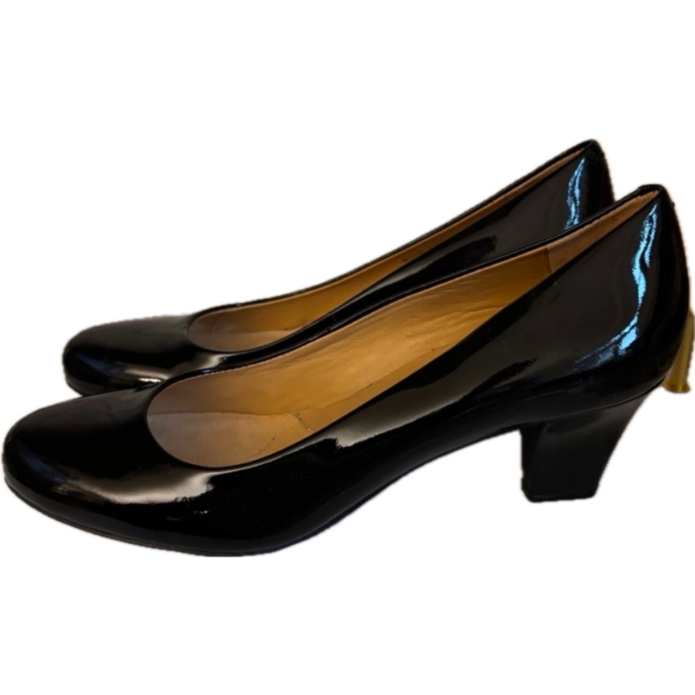Trotters Signature Black Patent Leather Pumps Narrow size 6 1-2